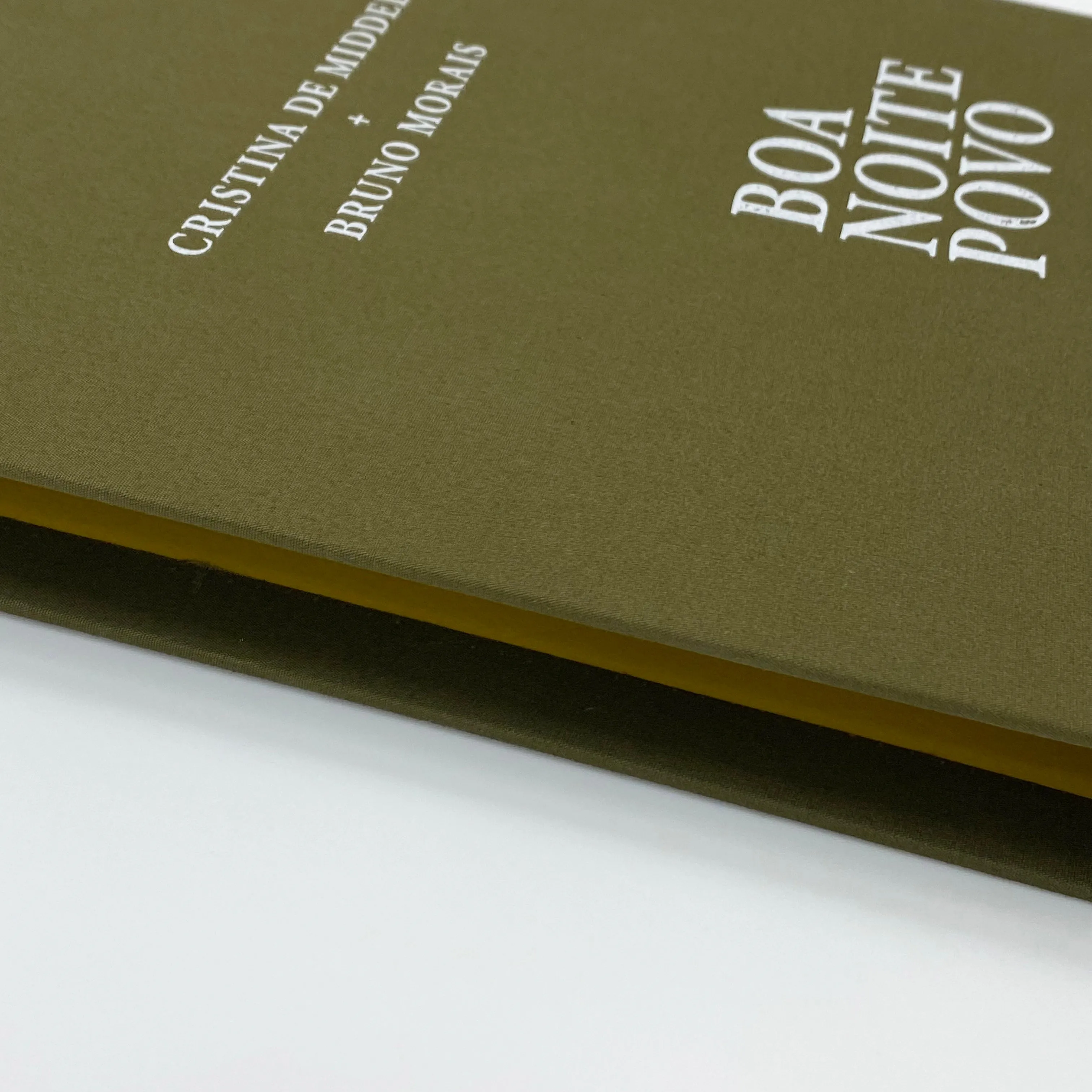 BOA NOITE POVO<br />Slipcase edition<br />Cristina de Middel   Bruno Morais