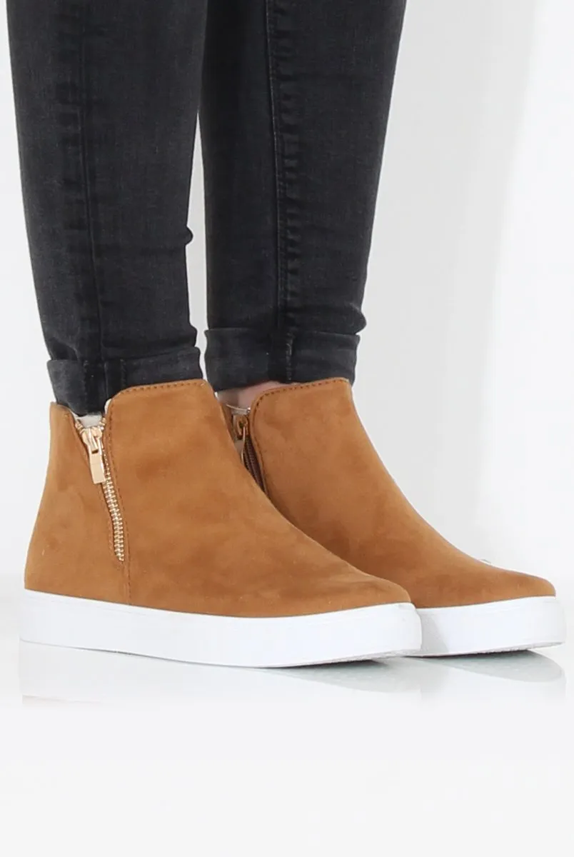 Camel Suede High Top Trainers - Nya